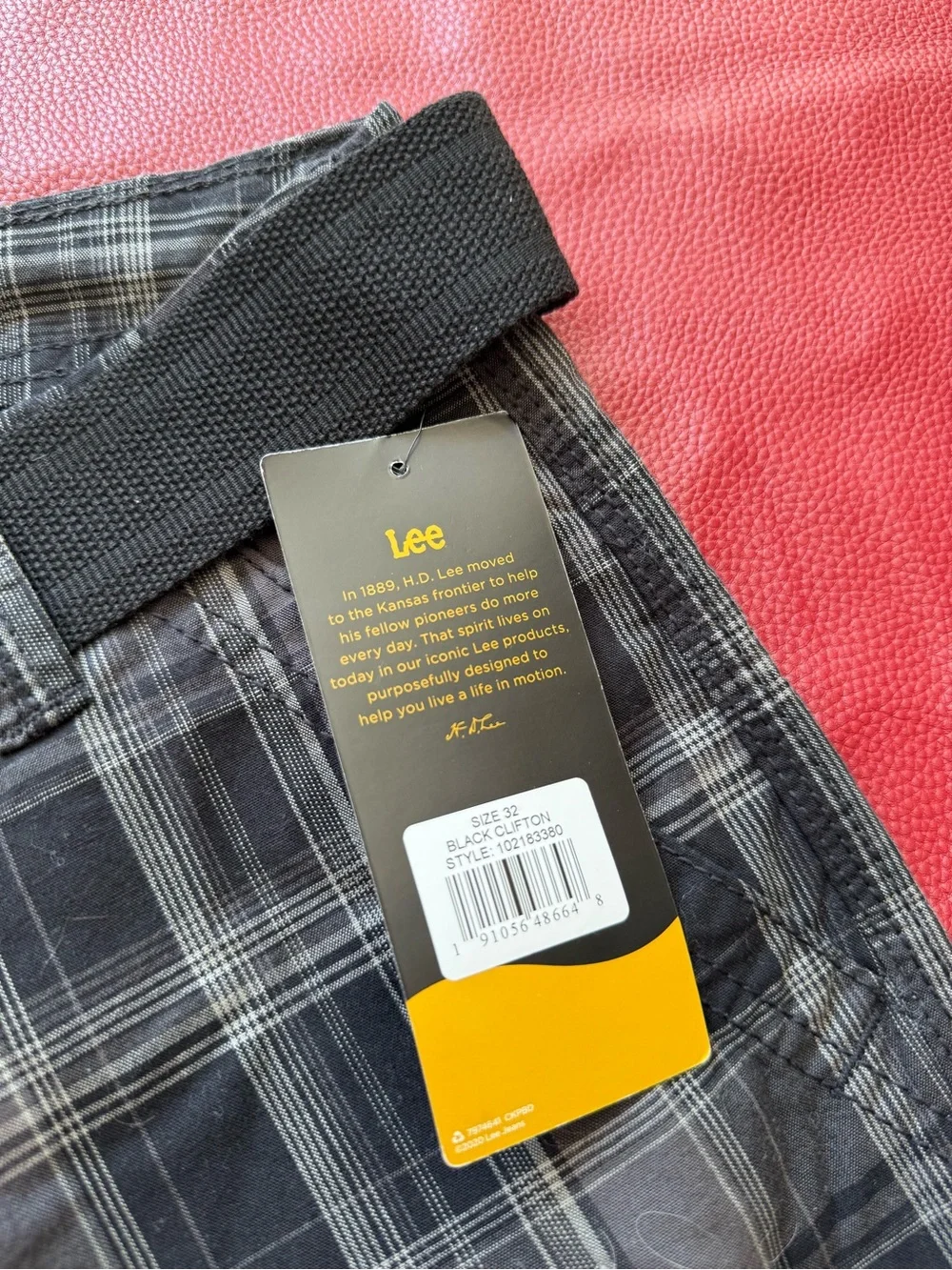 Lee Men's Black & Gray Plaid Cargo Shorts